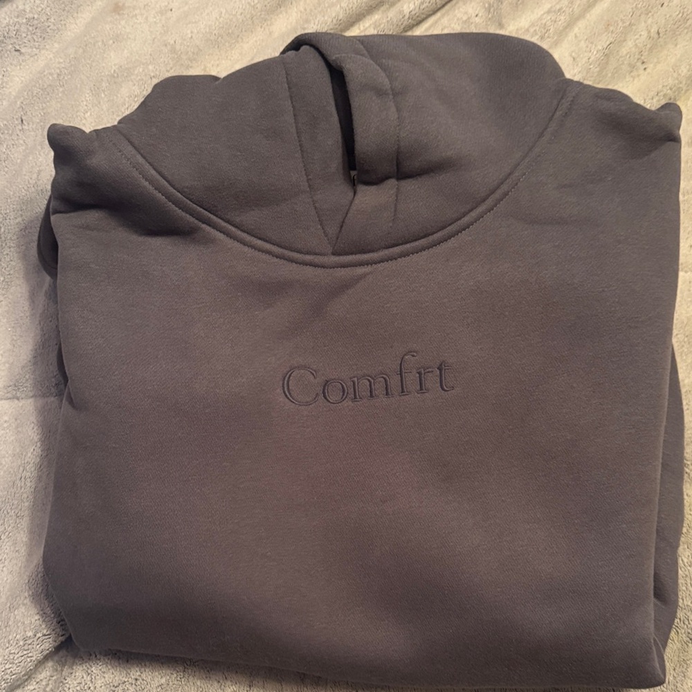 Brand New Comfrt Unisex Hooded Gray Sweater size L